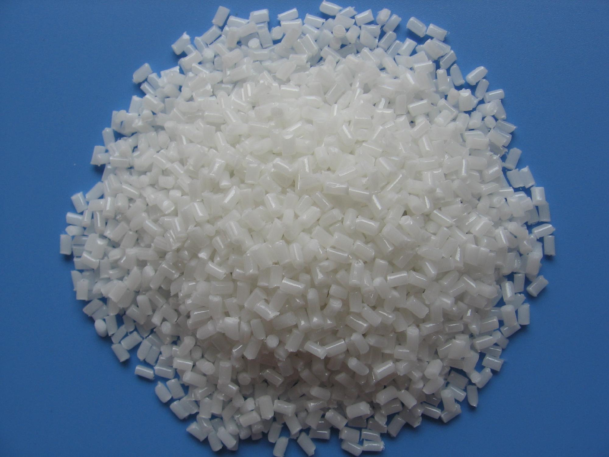 為什么在塑料制品中添加環(huán)保阻燃母料？